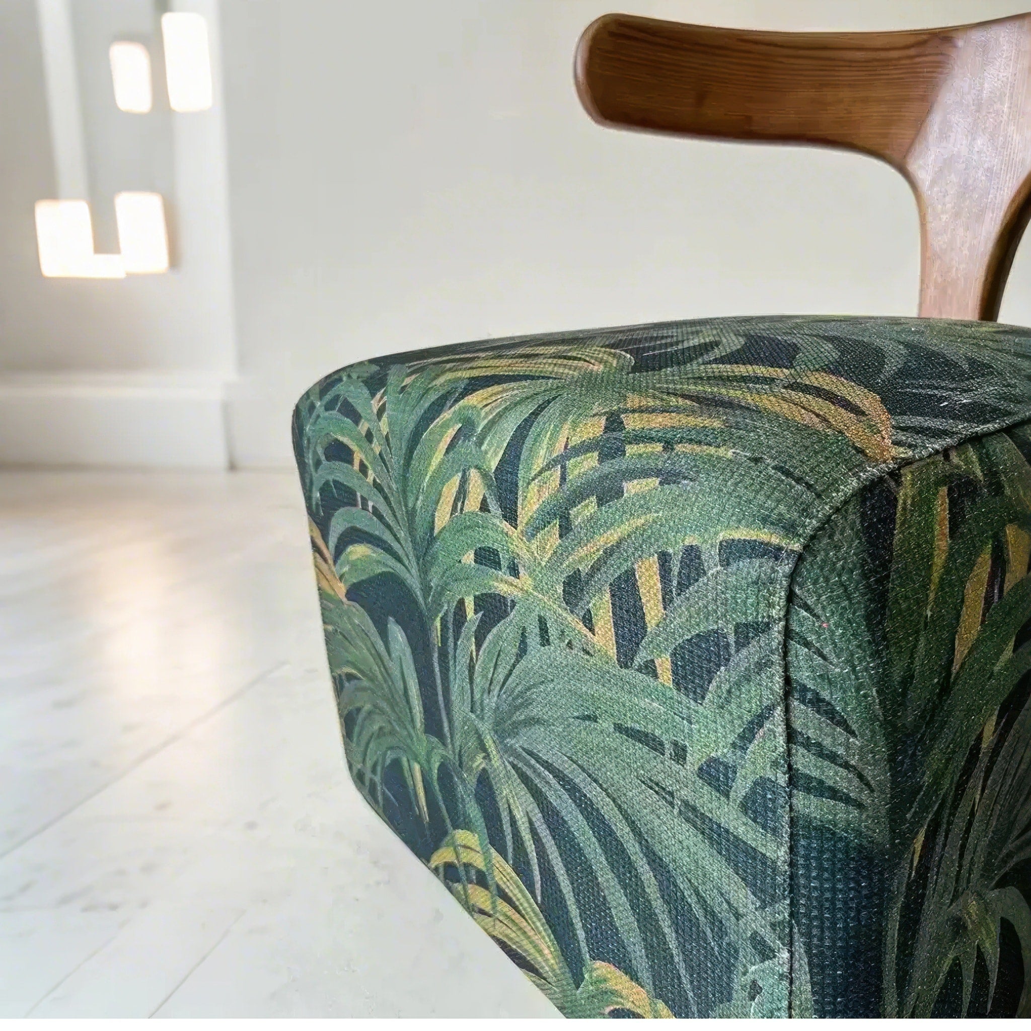 Elegant European Nordic Style | Solid Wood & Leather Accent Lounge Chairs