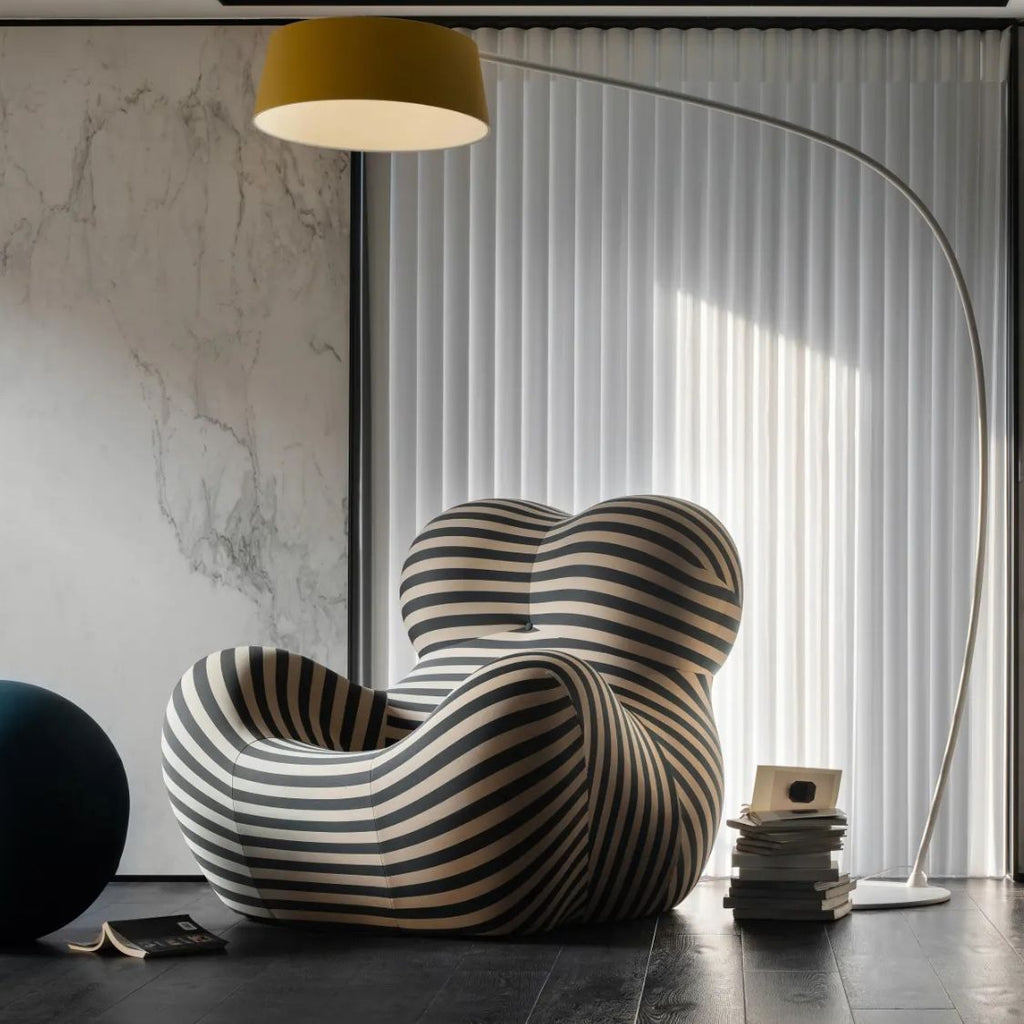 Shaped Single Couch with Round Ottoman